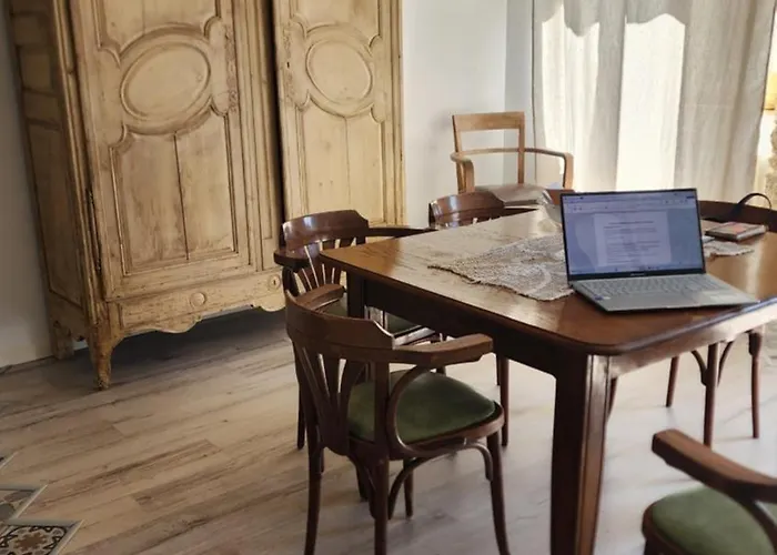 La Maison Du Clocher * Chemere-le-Roi